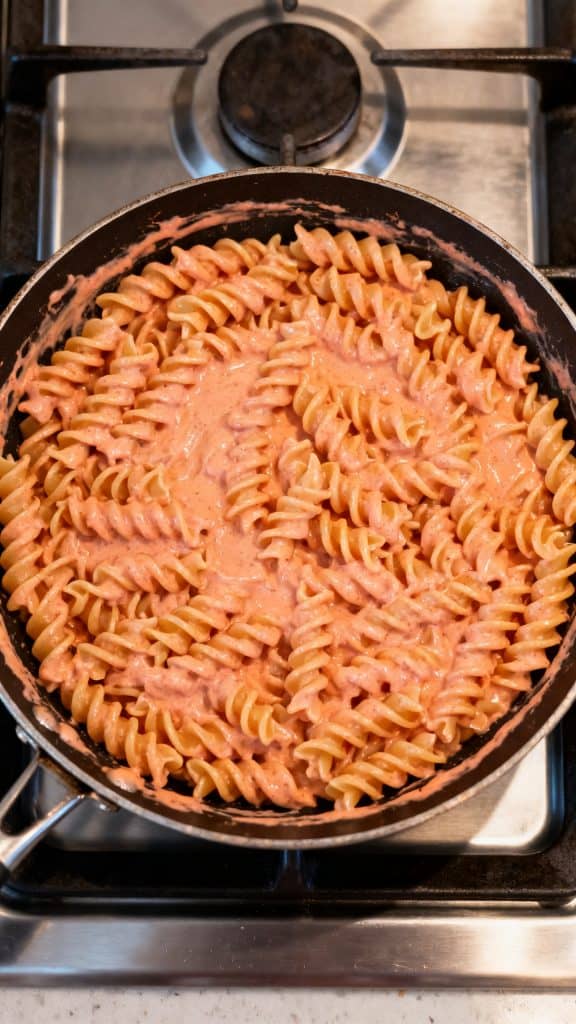 Creamy Vegan Tomato Cashew Pasta